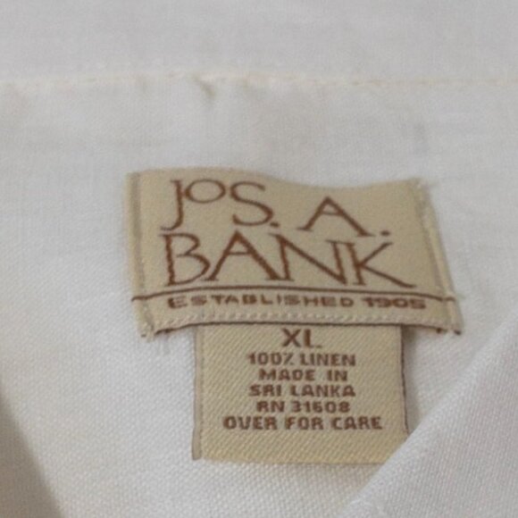 Jos A Bank White Linen Short Sleeve Button Down SZ XL Lightweight Wooden Button - Picture 5 of 6